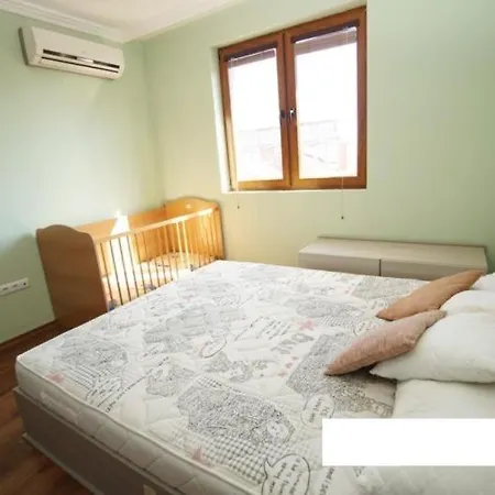 Apartmán Kentavar, 2-х комнатные с видом на море, есть кухня, детская кроватка *